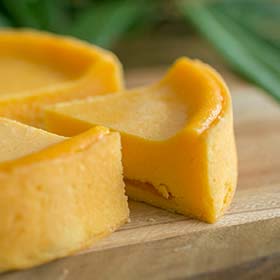 びわのチーズケーキ